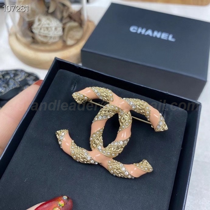 Chanel Brooch 280